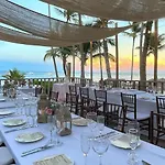 Los Corales Villas And Suites - Beach Club, Spa, Restaurants