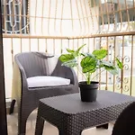 Luxury, Cozy Apartment Alma Rosa /15 Min Airport