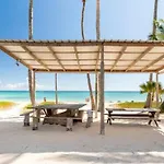 Suite Just Over The Beach-Adults Only
