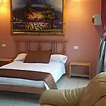 Hotel Plaza Venecia