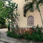 Casa Marisa Al Castillo