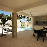 Palmas Doradas