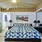 Large Beautifull Apartment With Sea And Park View