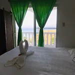 Peaceful Ocean View Studio