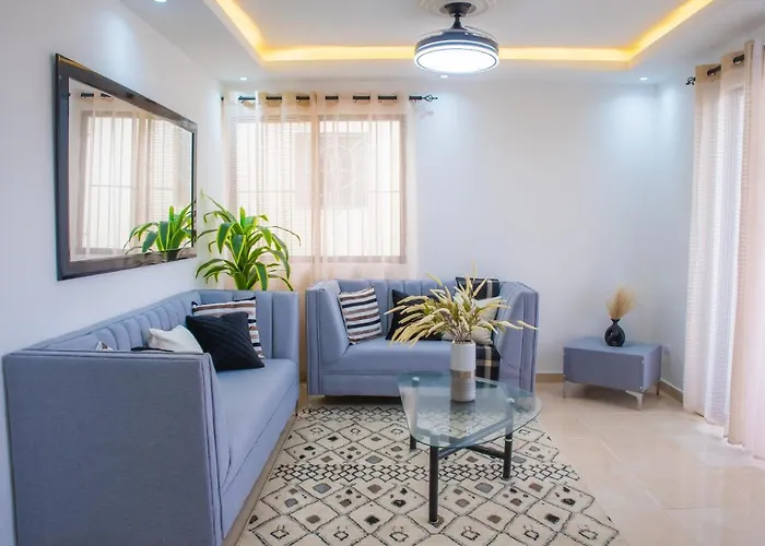 Luxury, Cozy Apartment Alma Rosa /15 Min Airport