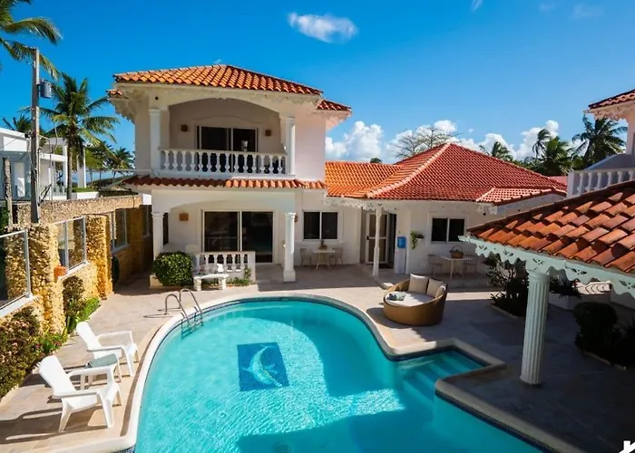 Brisas Doradas Beachfront Villa