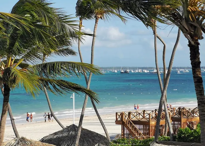 Tropical Villas At Los Corales Beach - Caribbean Rentals Fzco