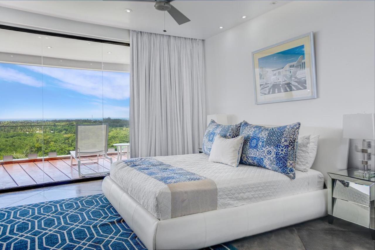 Casa Esferica 4*