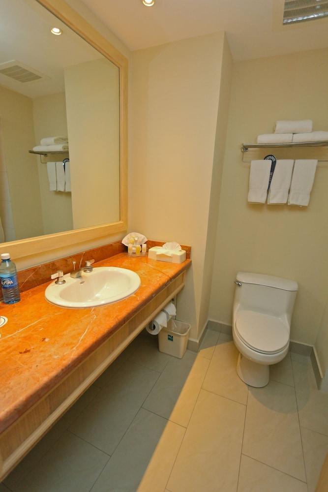 Four Points By Sheraton Hotel Santo Domingo