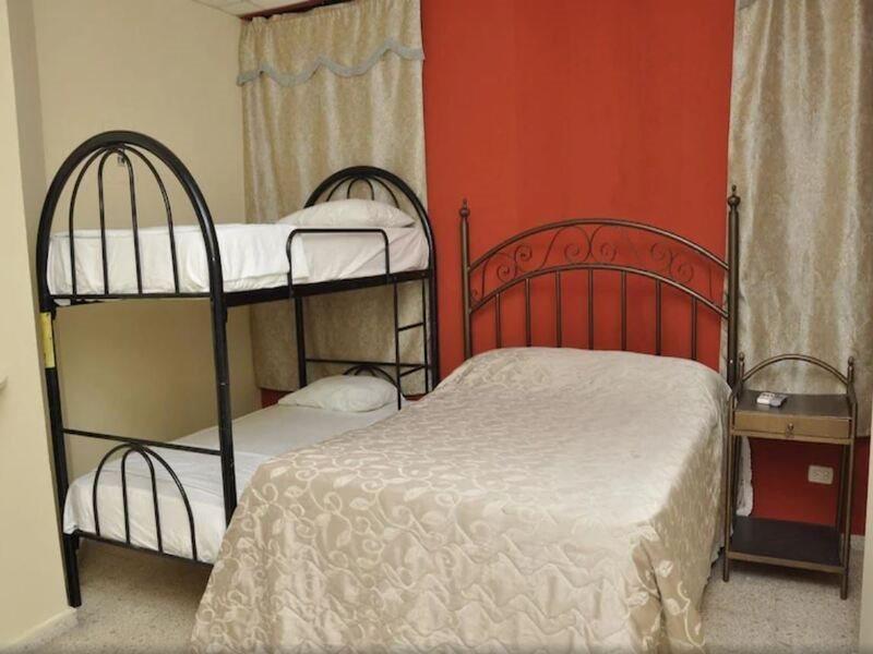 Colonial Blanco Hostel
