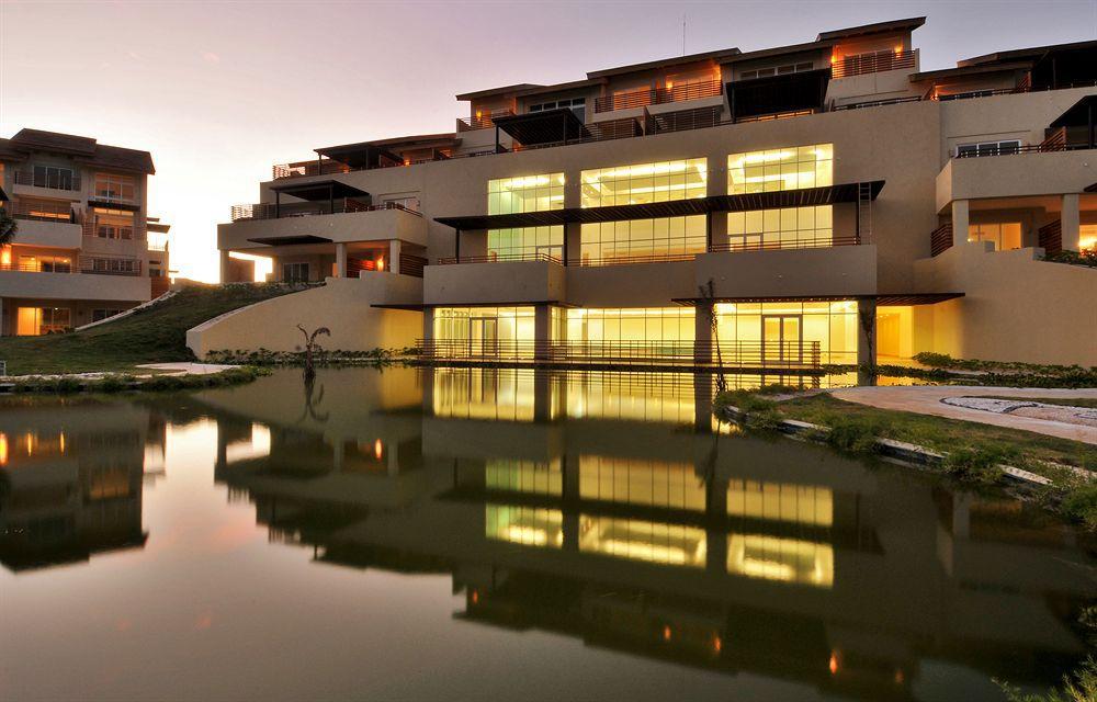 Del Mar By Joy - Intimate Ocean Front Retreat - Resort 5*