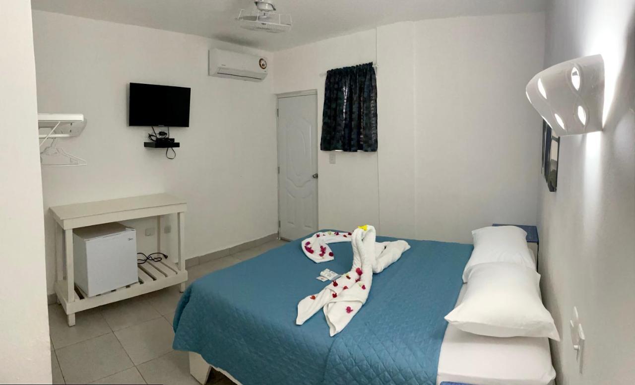 El Pulpo, Hostel