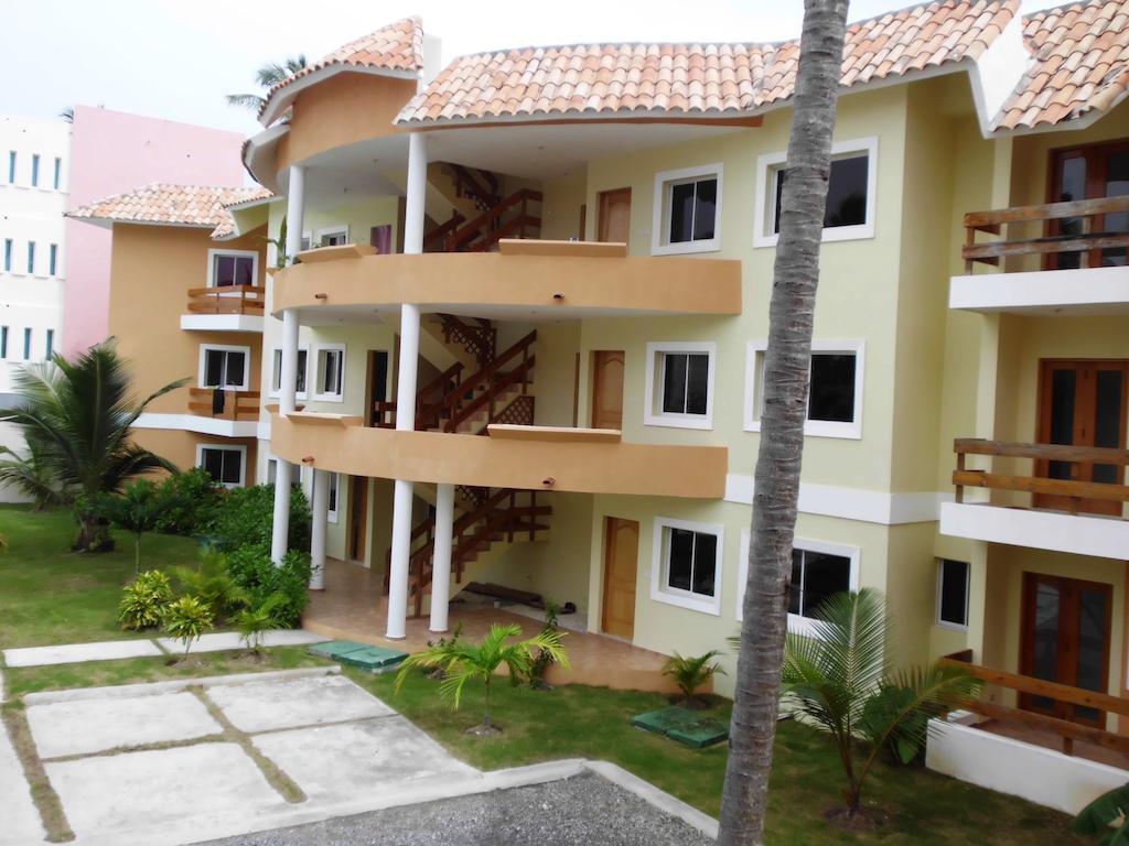 Cocos Lodge *