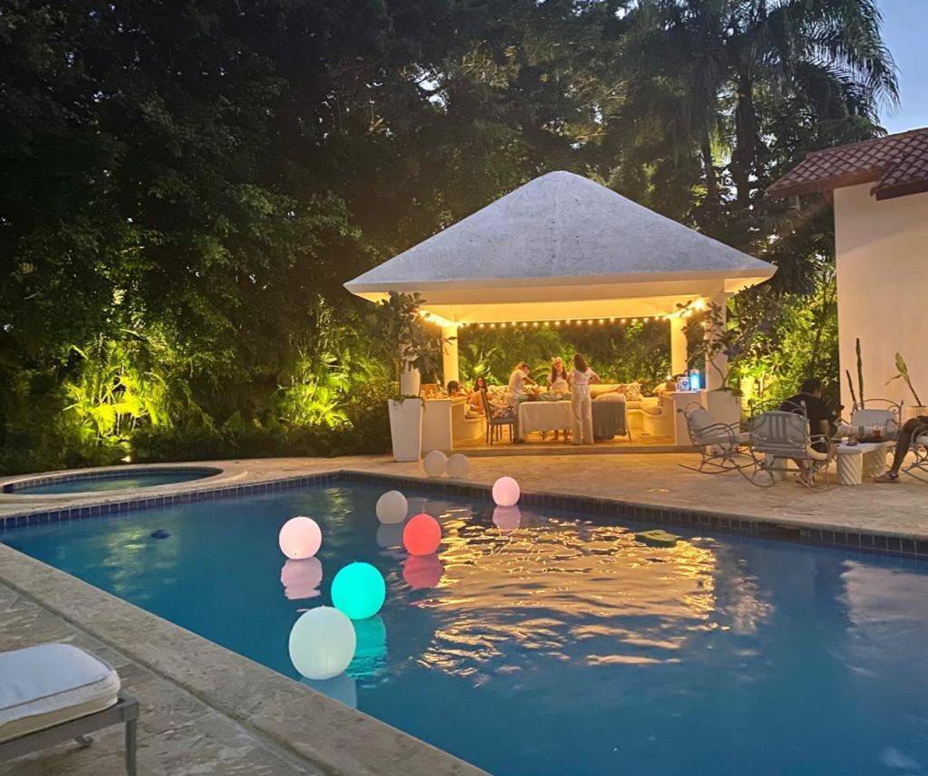 Lux Villa *