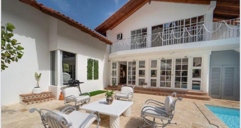 Lux Villa *
