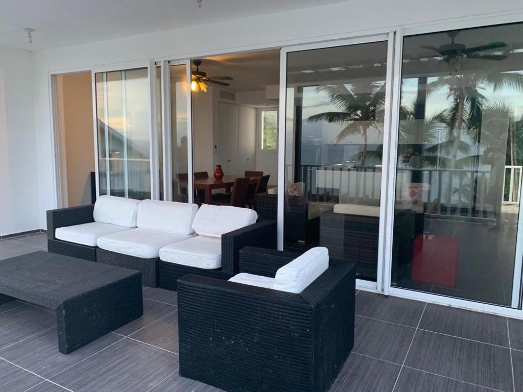 Vista Mare Spectacular Ocean View Spacious 2-bedroom Condo, Apartment
