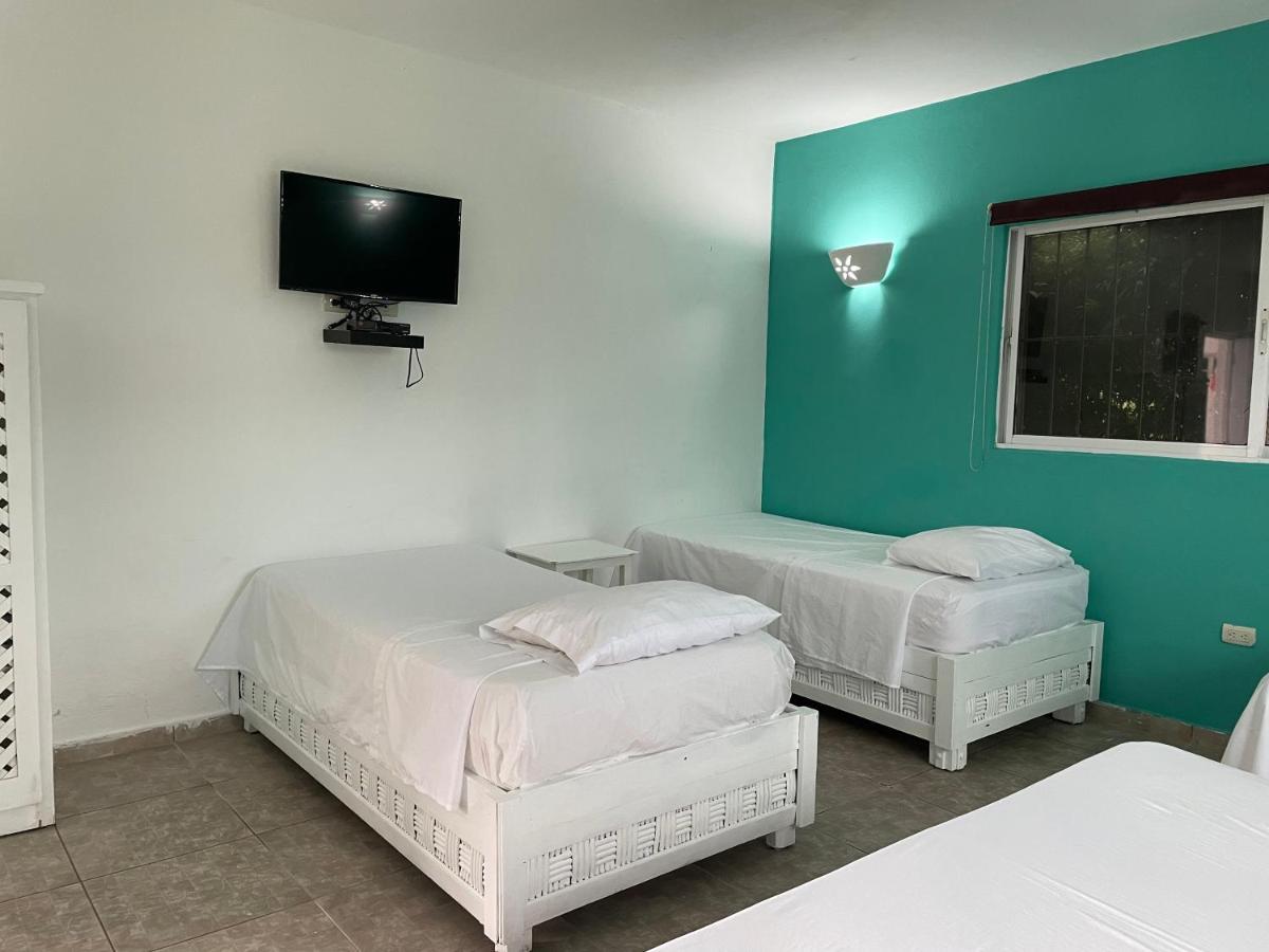 El Pulpo, Hostel