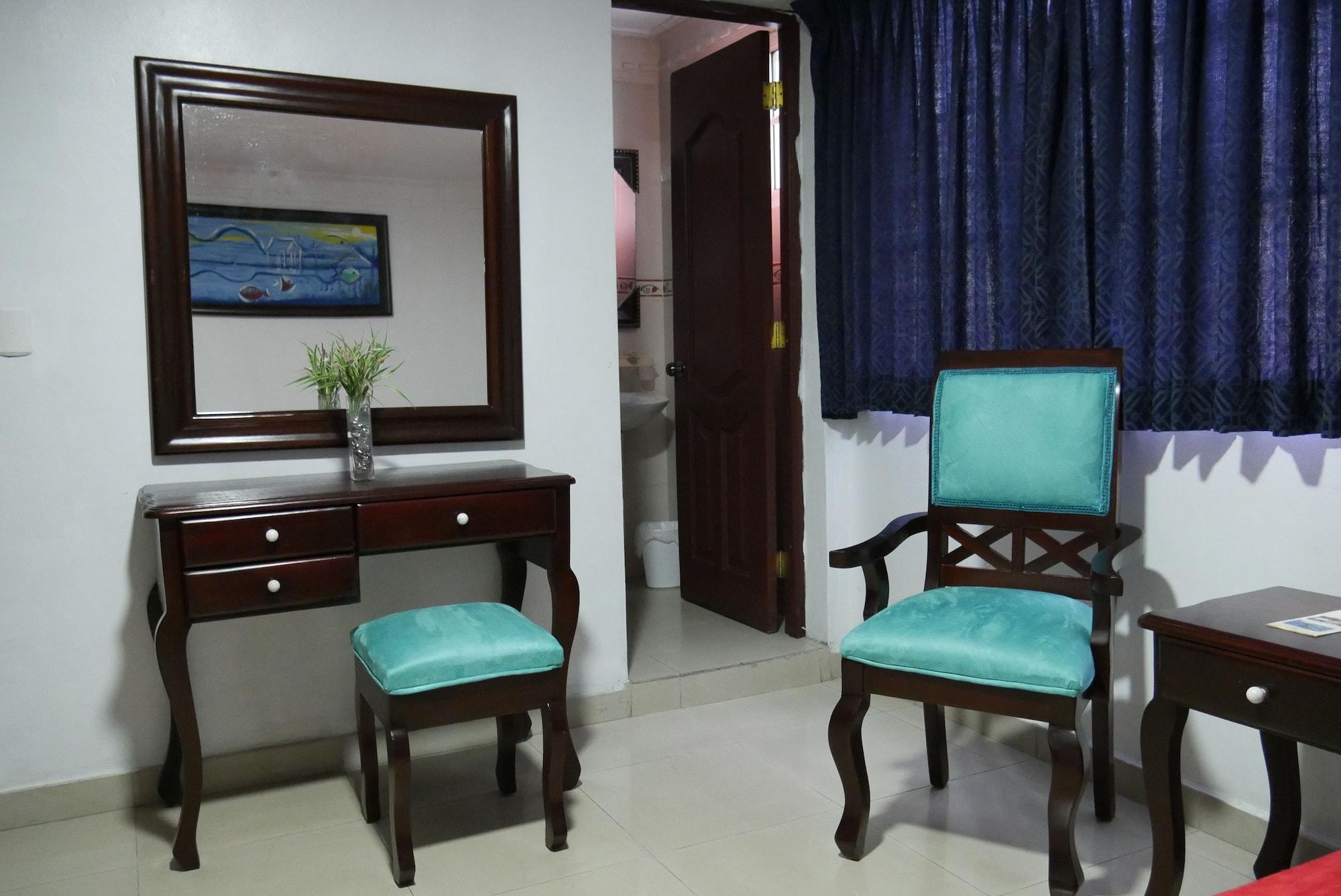 Luis V Hotel 3*