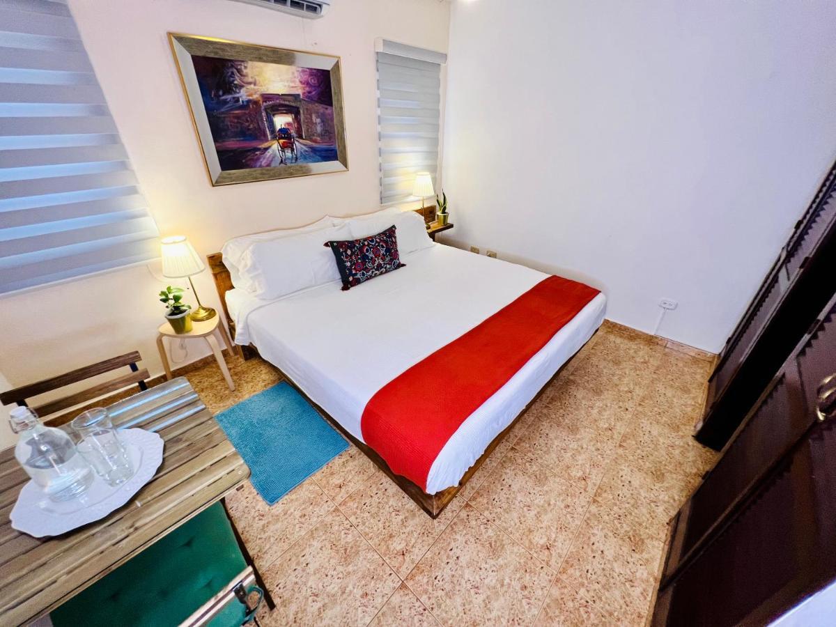 Colonial Hotel Santo Domingo