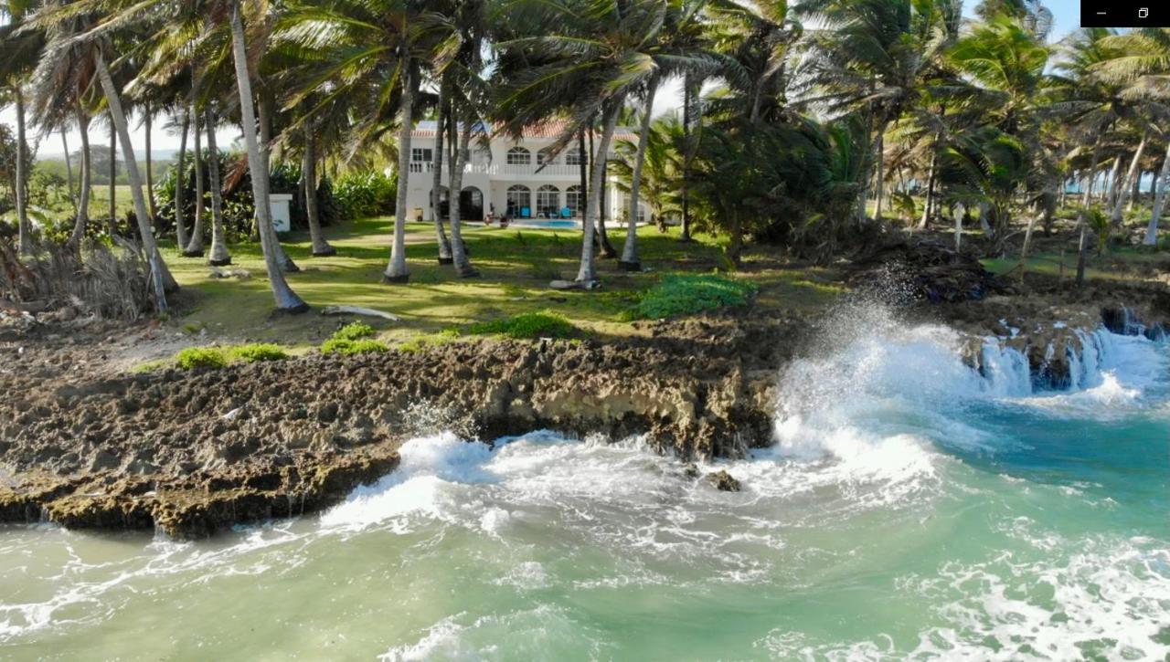 Bed & Breakfast Baoba Breeze Bed & Breakfast- Beachfront Paradise
