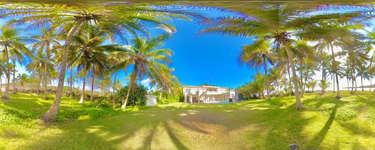 Baoba Breeze Bed & Breakfast- Beachfront Paradise 2* Cabrera
