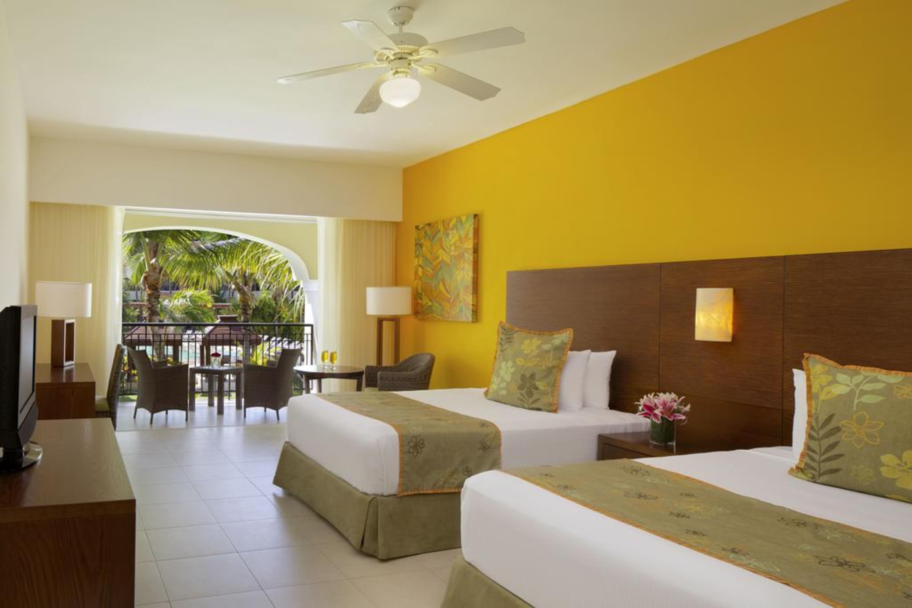Resort Dreams Royal (adults Only)