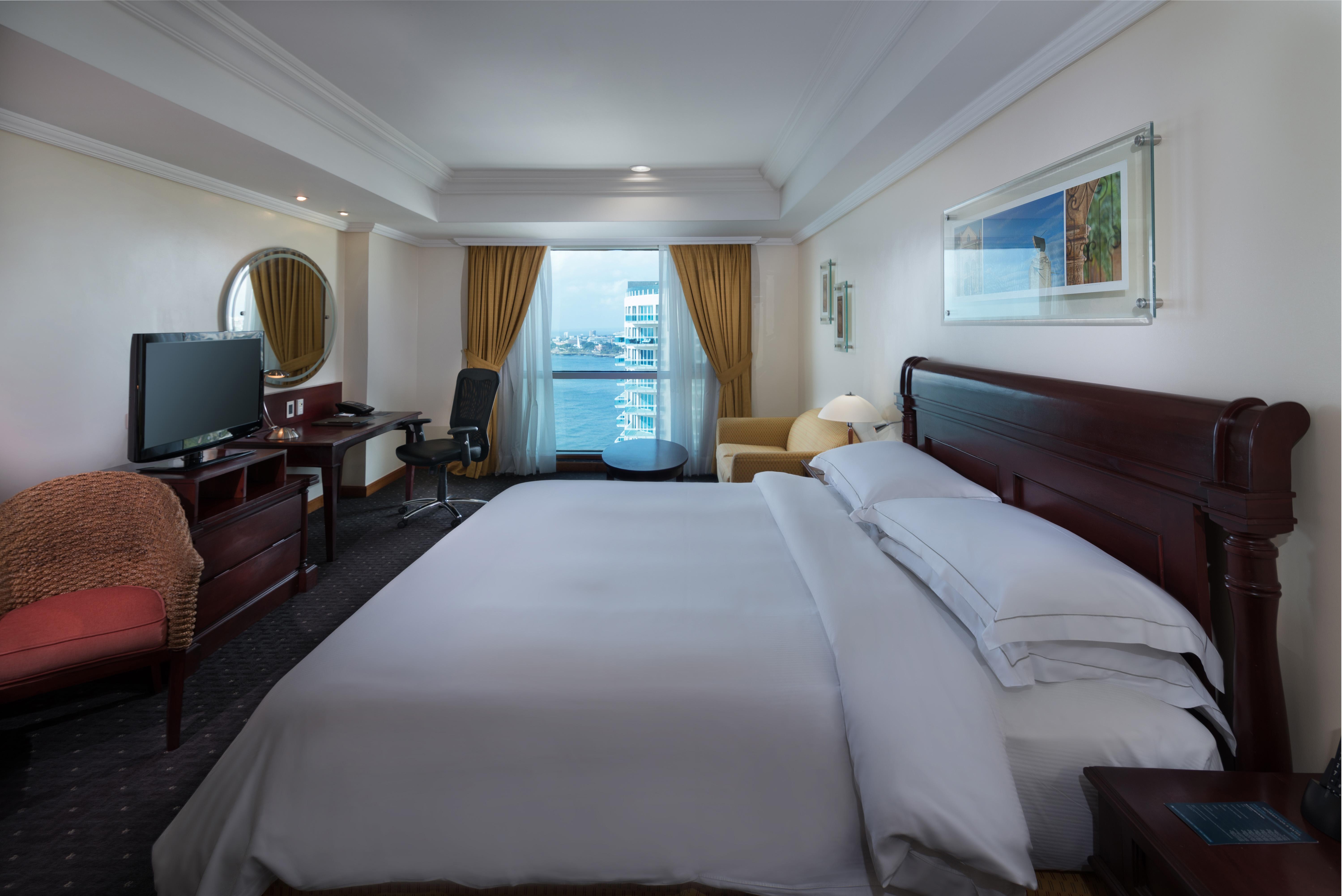 Catalonia Hotel 5*