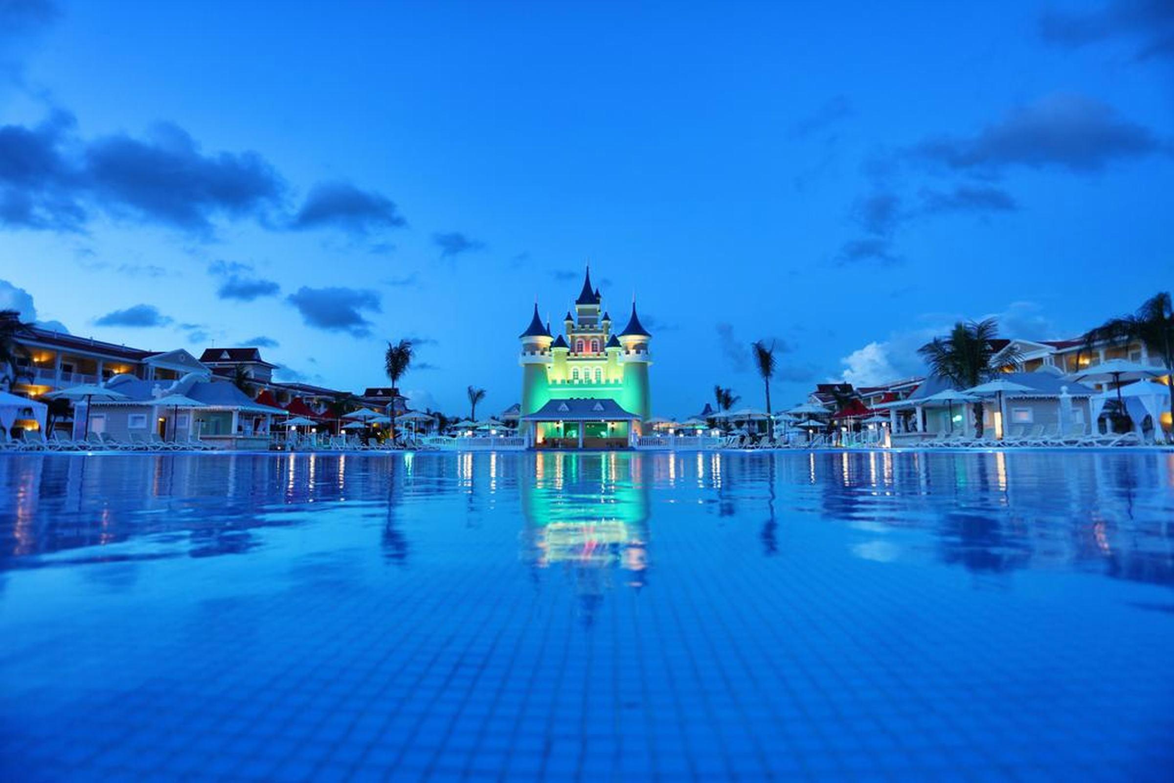 Bahia Principe Fantasia Punta Cana (adults Only) Hotel 4*
