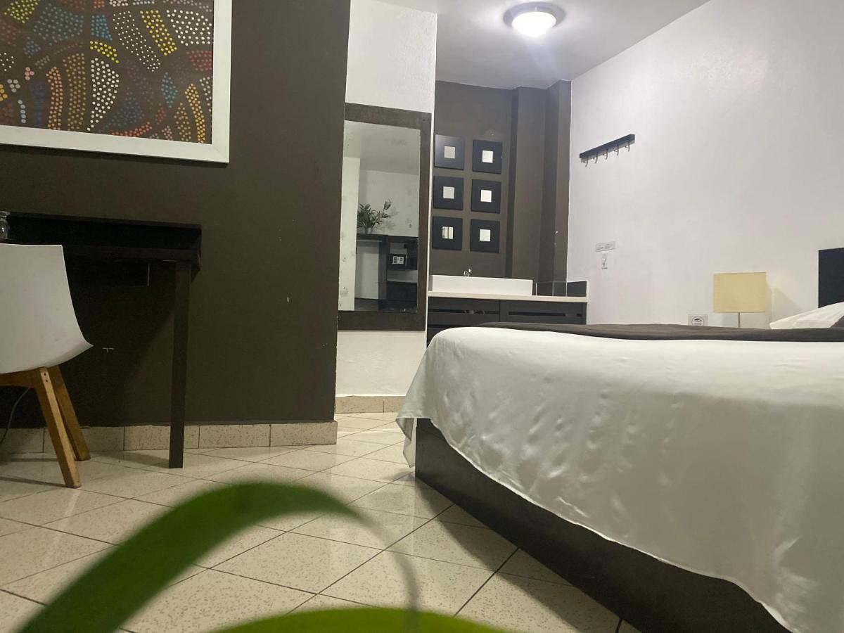 Ob Studios Aparthotel