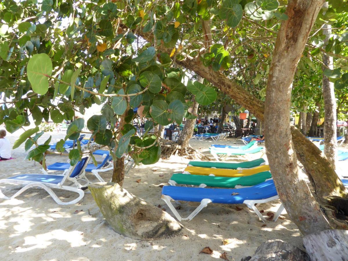 Hotel Cortlang Vacation - Located In El Pueblito Near Playa Dorada Pop