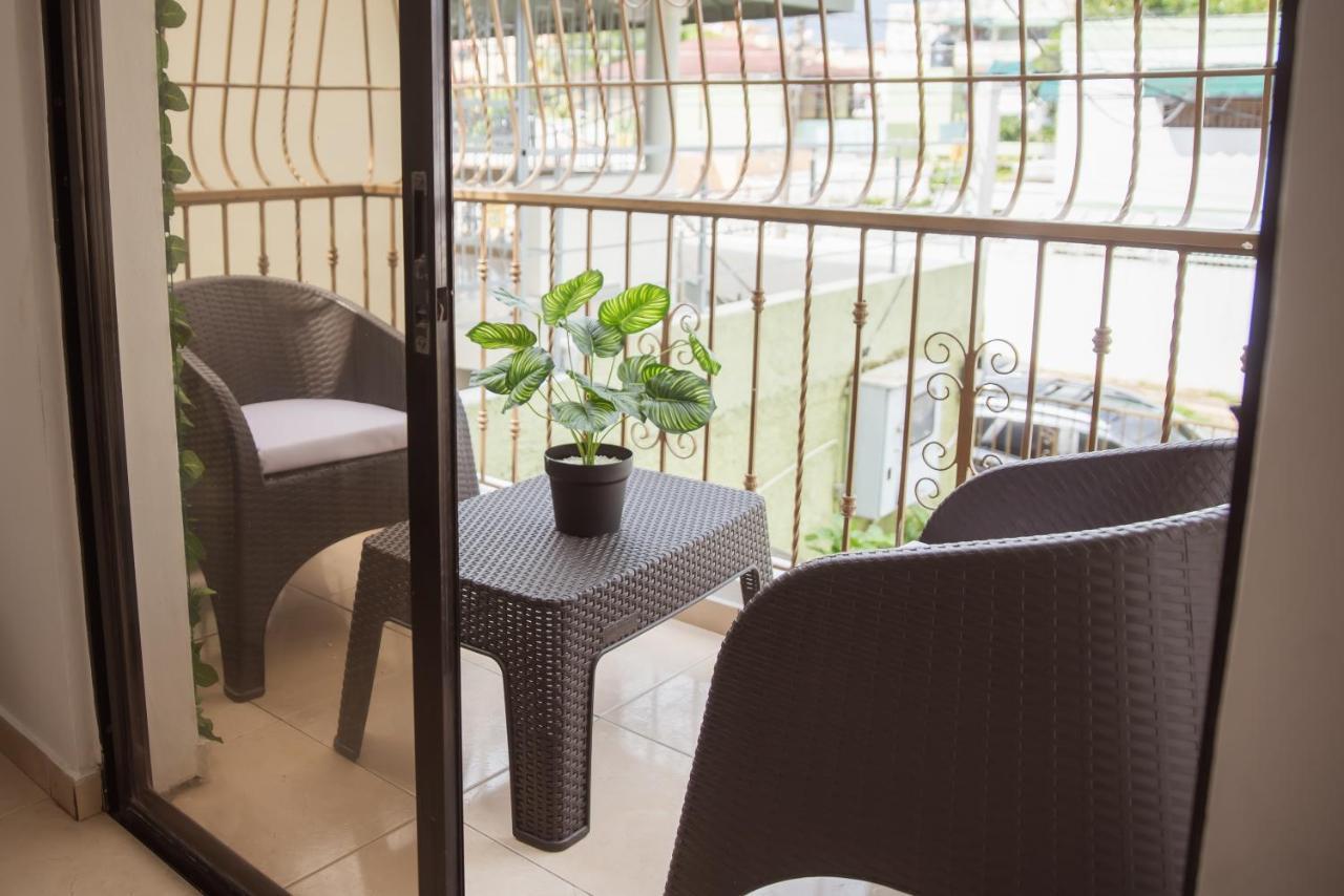 Apartment Luxury, Cozy Alma Rosa /15 Min Airport