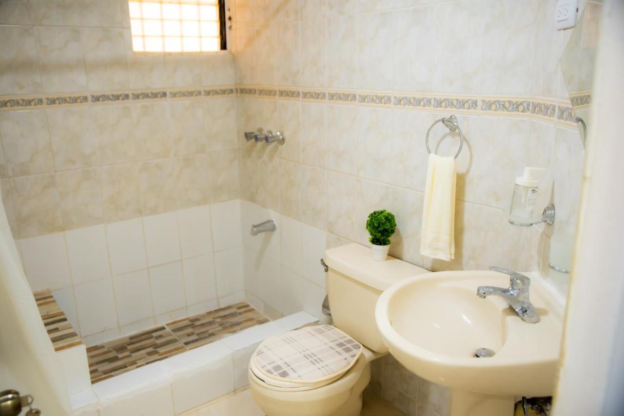 Luxury, Cozy Alma Rosa /15 Min Airport Apartment Los Tres Ojos de Agua