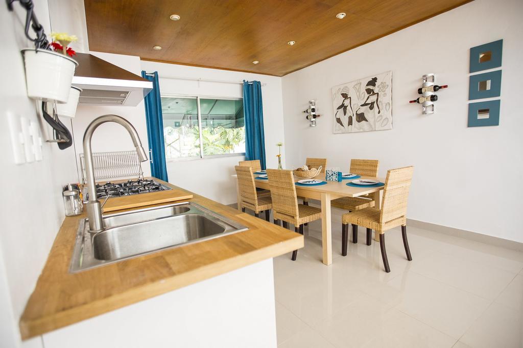 Penthouse 54 4br Apartment