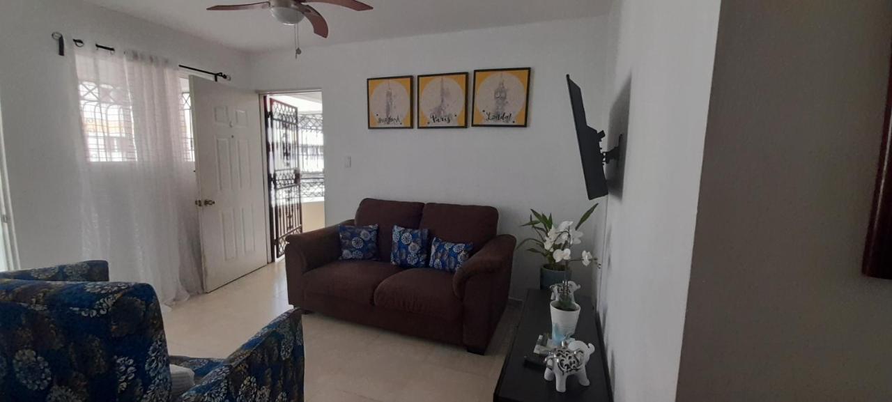 Residencial Palma De Gurabo *