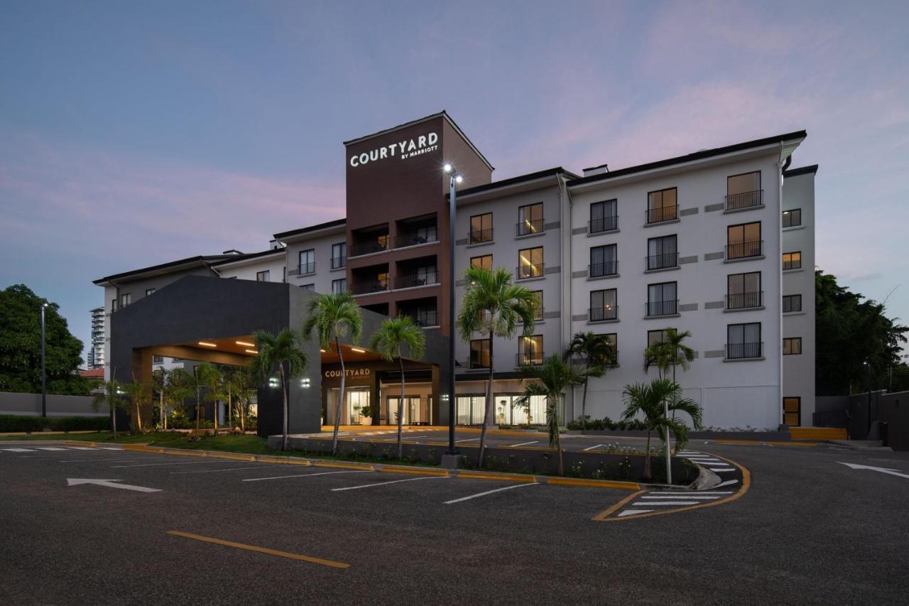 Courtyard By Marriott Hotel Santo Domingo