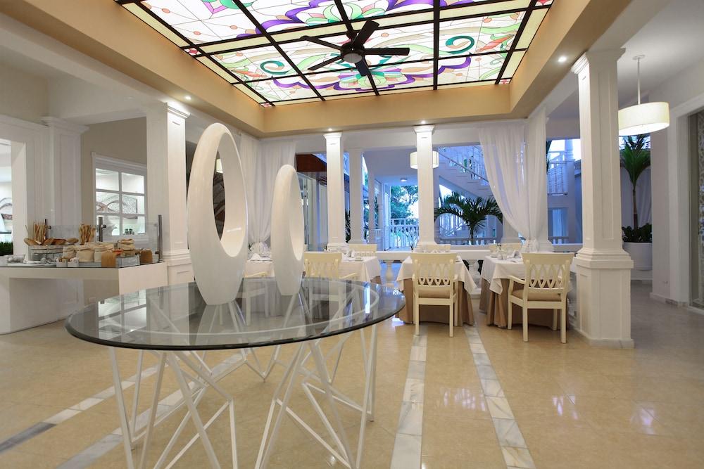 Bahia Principe Grand - Adults Only Hotel 5*