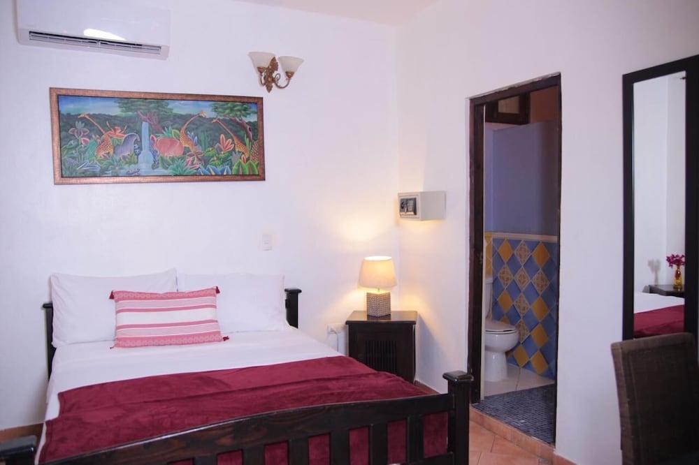 Dona Elvira Boutique 4*