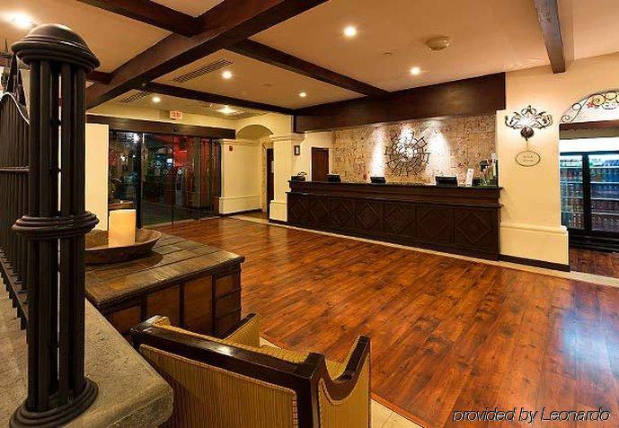 Courtyard By Marriott