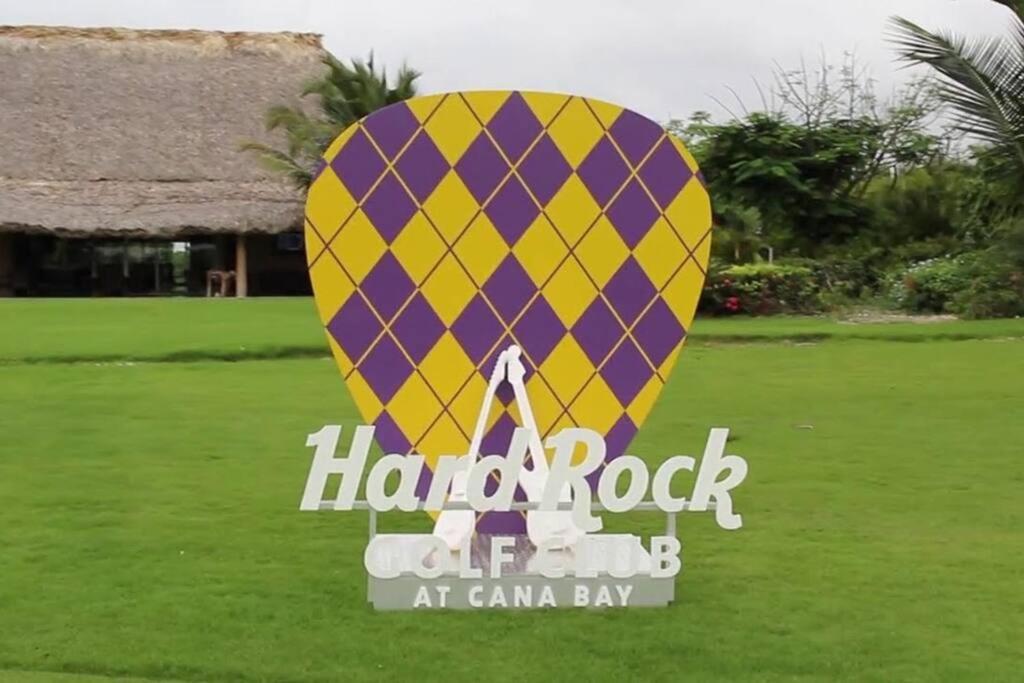 Cana Pearl Penthouse, Hard Rock Golf & Casino Apartment *