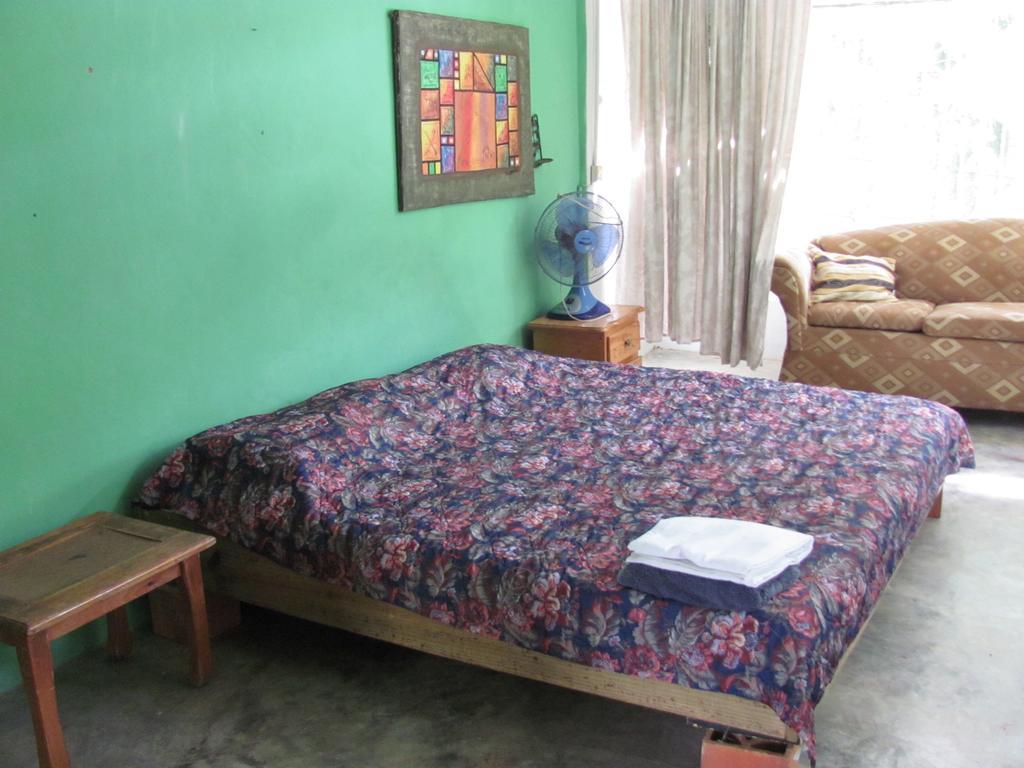 Riverside Private Lodge