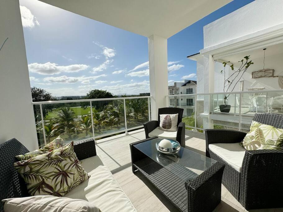 Cana Pearl Penthouse, Hard Rock Golf & Casino Apartment *