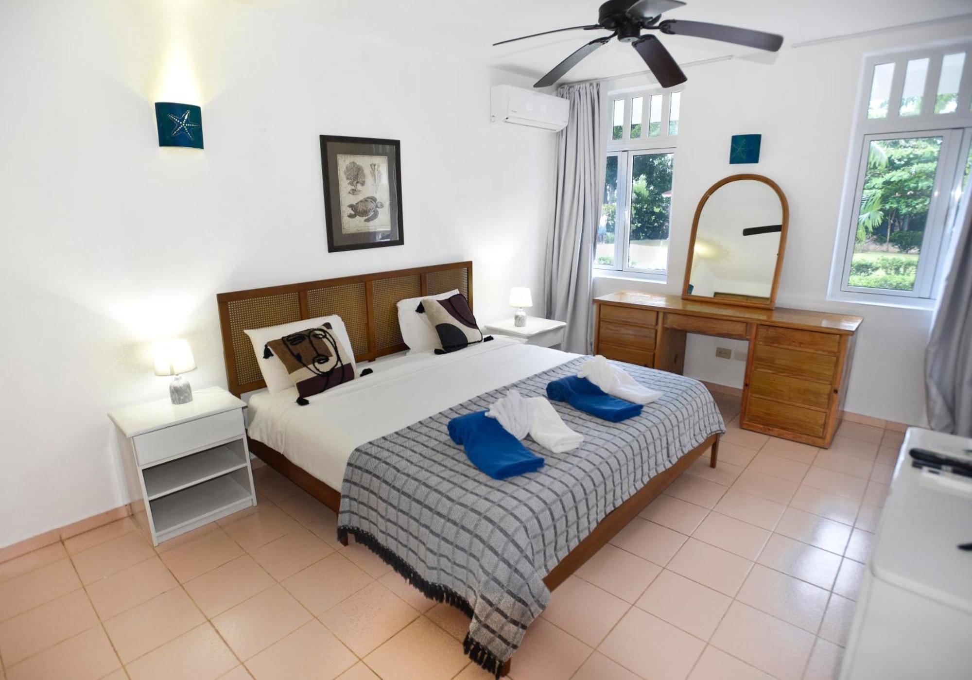 Aparthotel El Pelicano Las Galeras