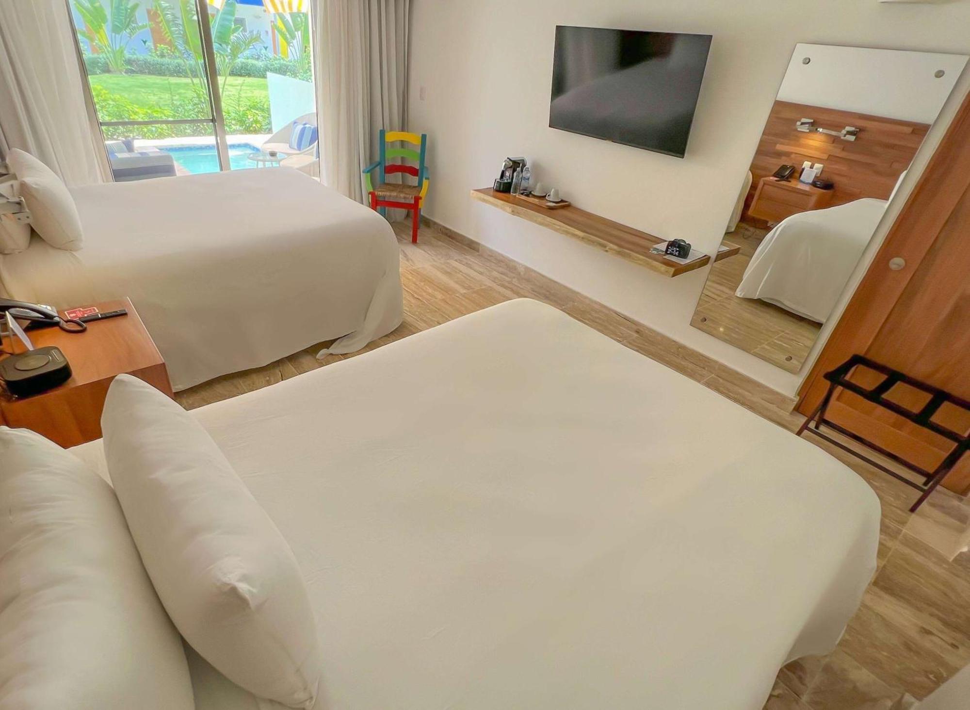 Viva V Samana By Wyndham, A Trademark Adults Resort