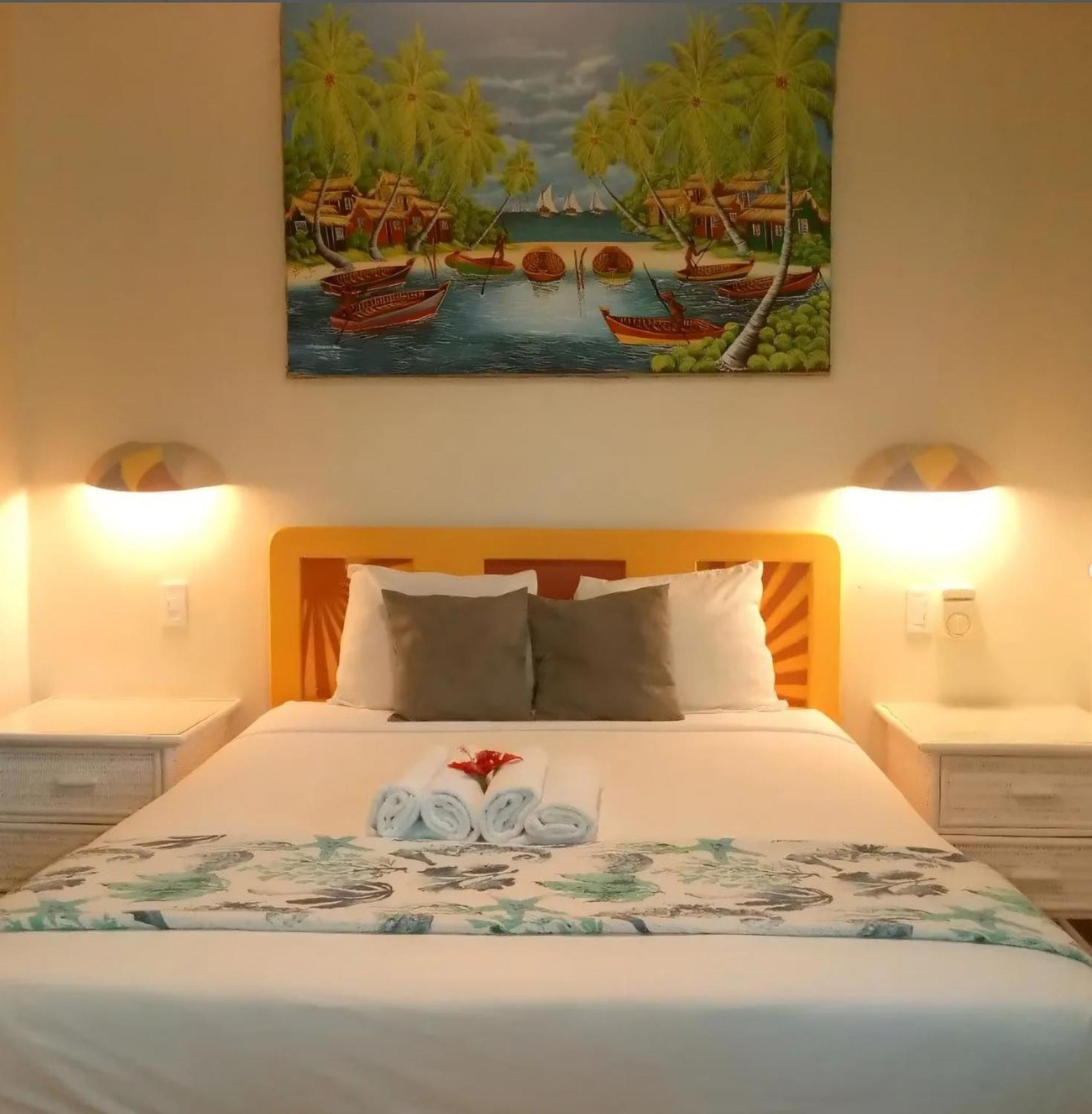 Palmas Eco Inn
