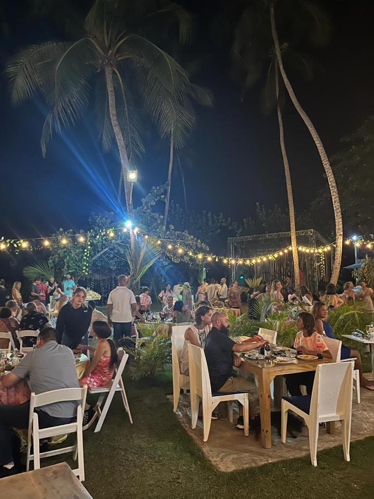 Casa Grande Restaurant *
