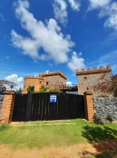 El Castillo Bed & Breakfast