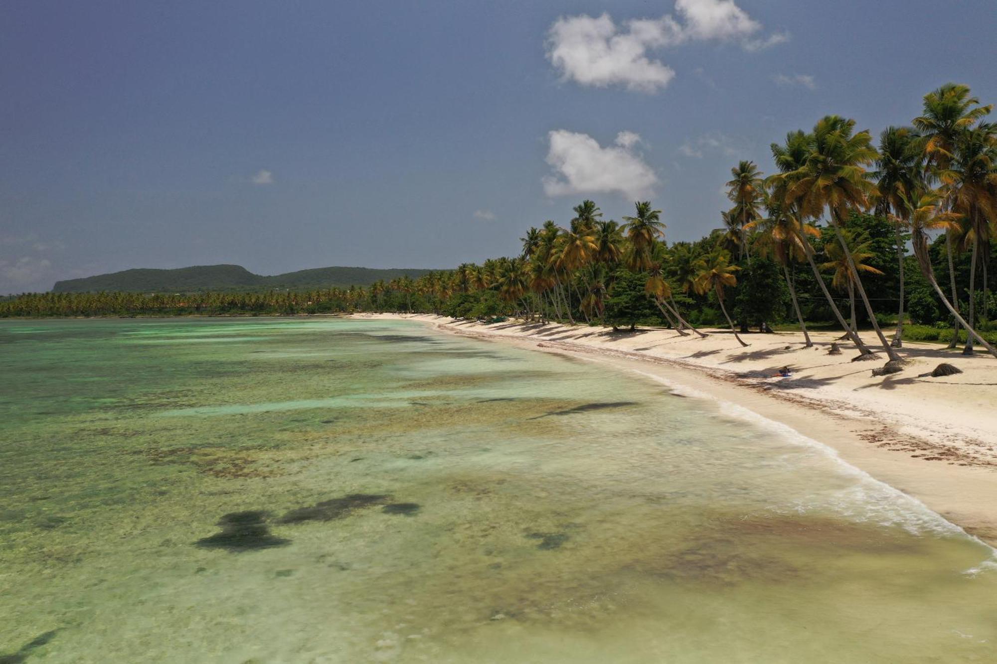 Todoblanco, Galeras, Samana