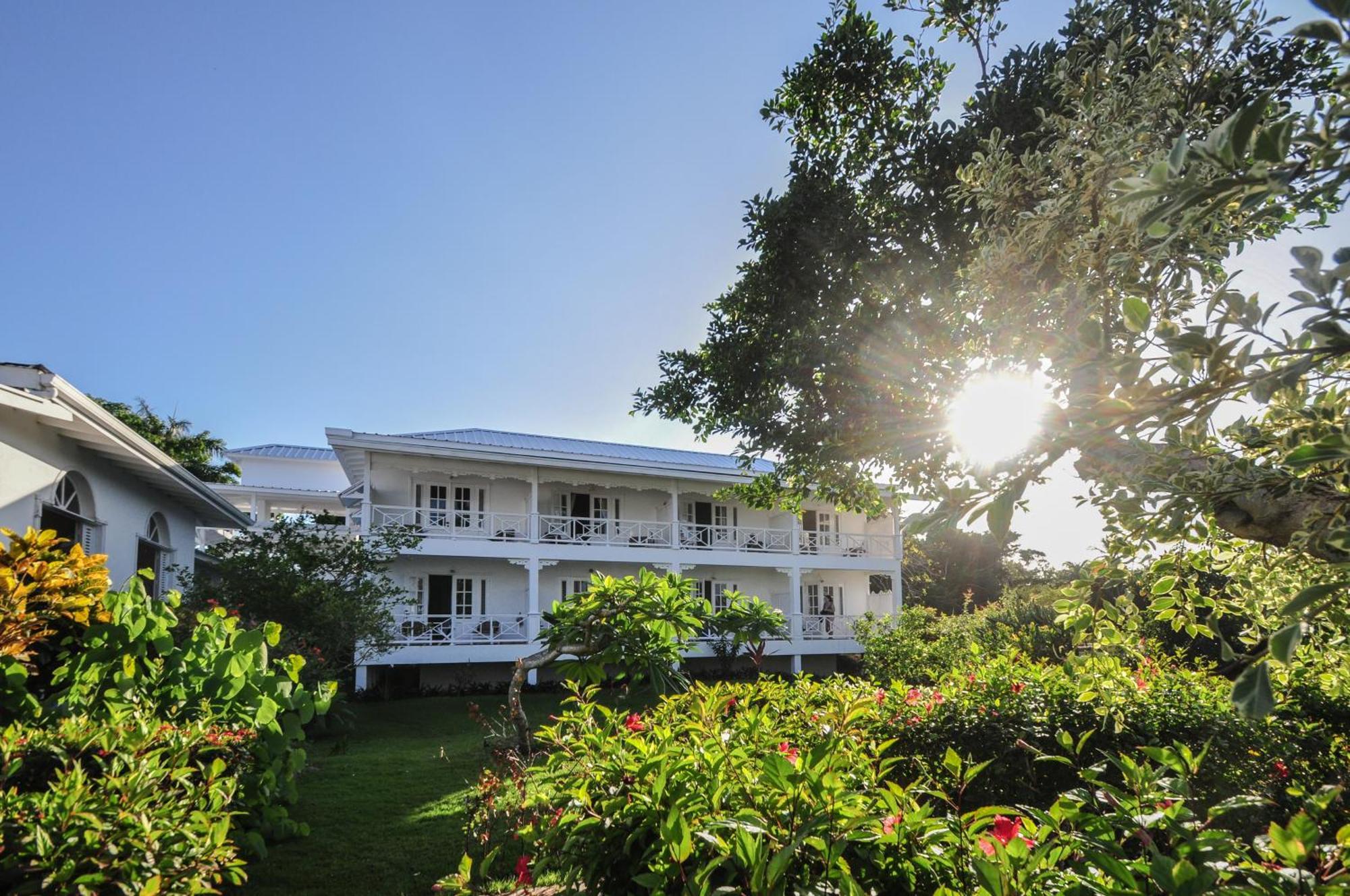 Todoblanco, Galeras, Samana Hotel 2*