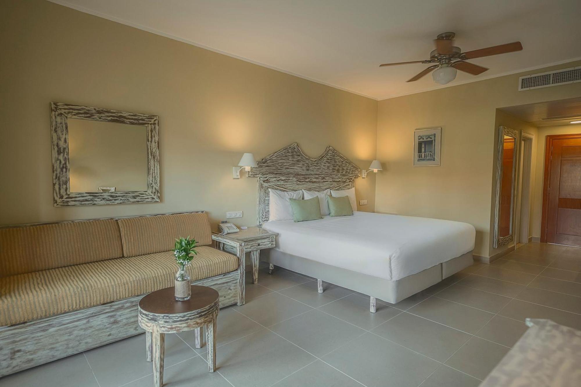 Iberostar Waves Dominicana Resort