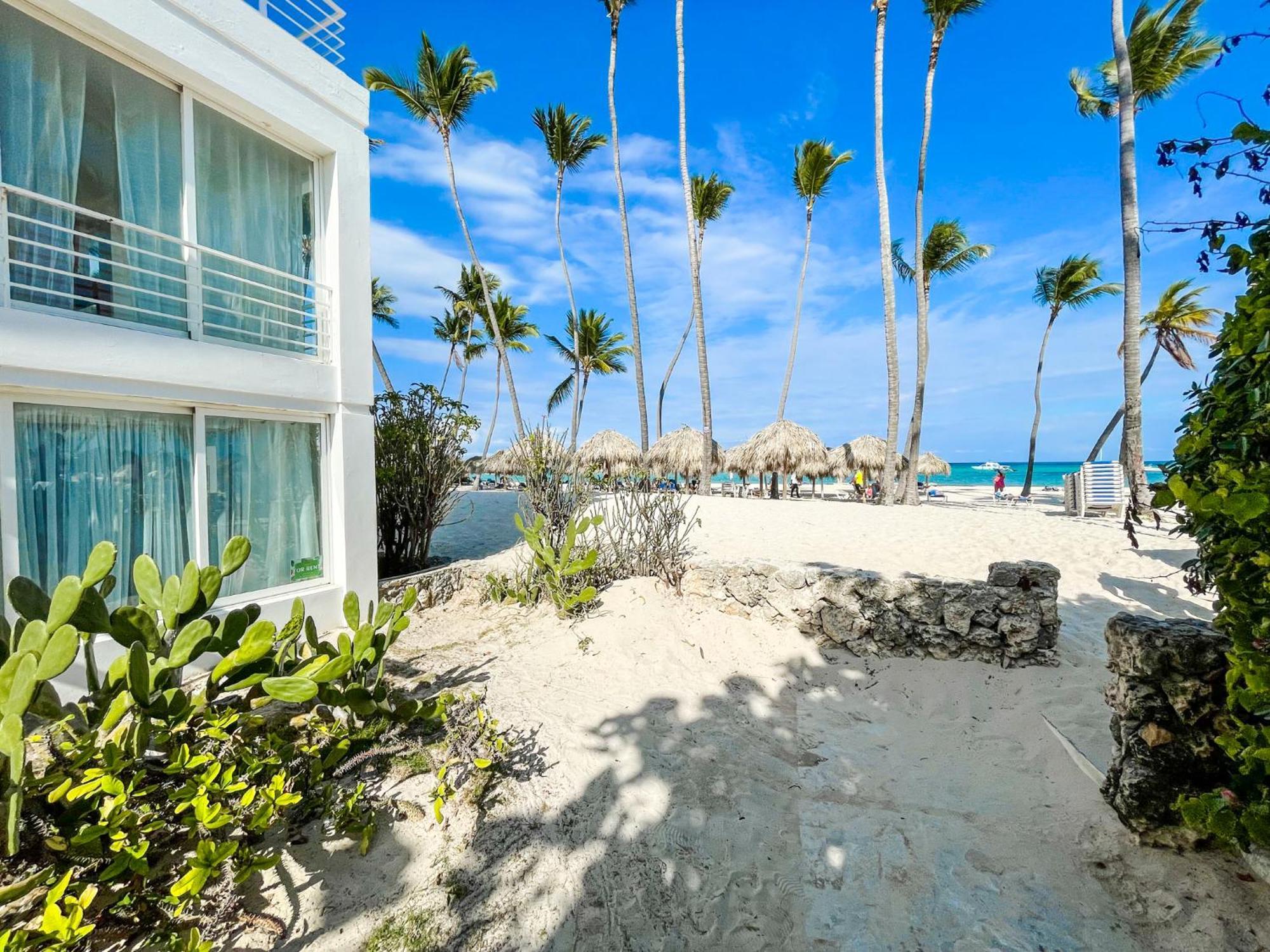 Caribbean Galaxy Paradise Los Corales Bavaro Beach Club & Spa Hotel